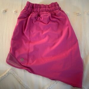 RARE lululemon sonic pink Hotty Hot Low-Rise 4” size 10